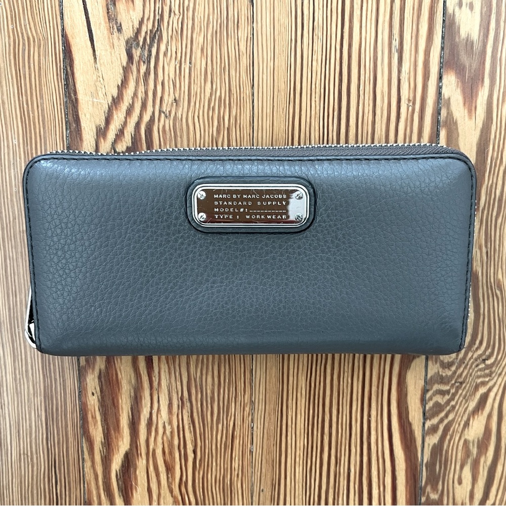 Marc Jacobs Full Zip Checkbook Wallet Charcoal Grey Silver Hardware